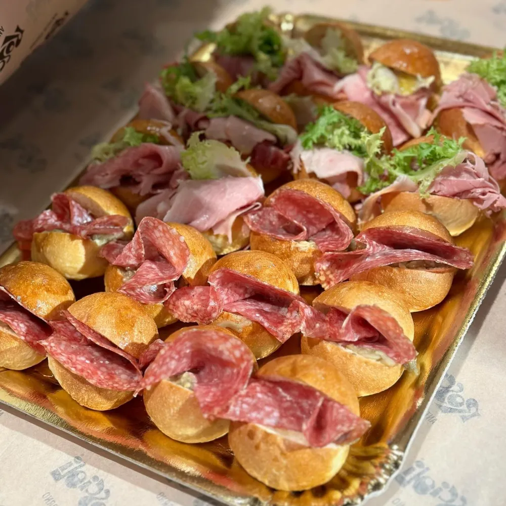 Vassoio catering con mini panini